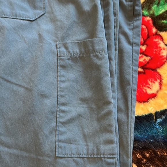 ♥️ bundle of 2 SCRUBS size Large - Picture 4 of 5